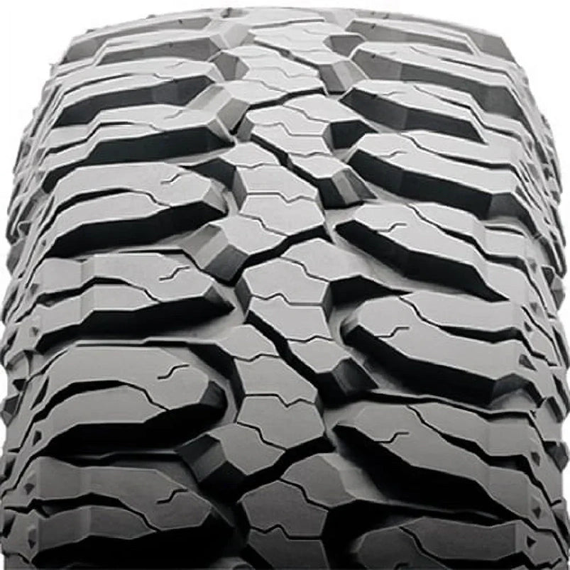 M/T Mud Terrain LT33X12.50R15 108Q C Light Truck Tire